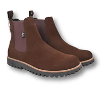 Step Into Modern Aesthetic Comfort